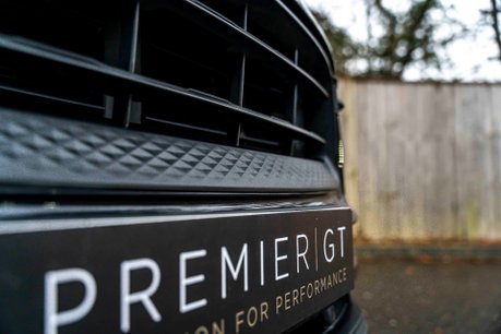 Porsche Macan S PDK. PANO ROOF. BOSE SOUND SYSTEM. HEATED FRONT SEATS. REVERSING CAMERA. 9