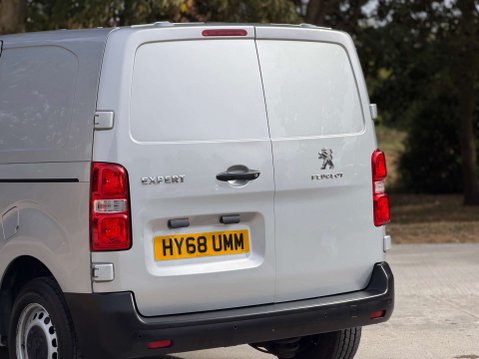 Peugeot Expert 2.0 Expert Professional Standard Blue HDi 20