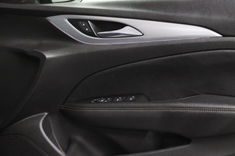 Vauxhall Insignia ULTIMATE NAV 36