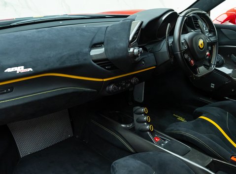 Ferrari 488 Pista 18