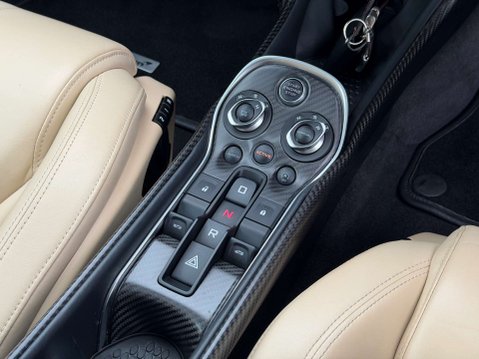 McLaren 570 3.8 570GT Coupe Semi-Auto 3dr 34
