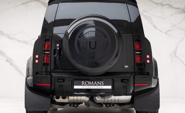 Land Rover Defender SE 21