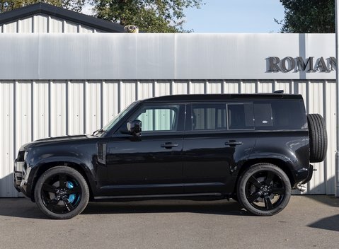 Land Rover Defender 110 V8 2