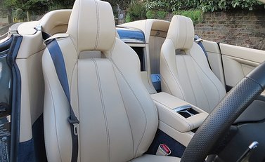 Aston Martin V8 Vantage Roadster 10