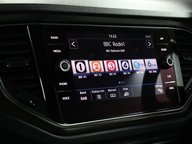 Volkswagen T-Roc SE TDI 39