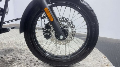 Sinnis Hoodlum 125 2019 ONLY 200 MILES NEW MOT SERVICED 125CC CRUISER BIKE 7