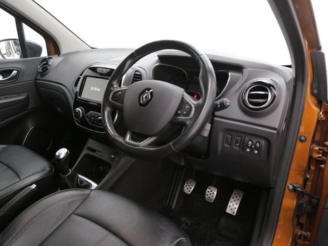 Renault Captur 1.5 dCi ENERGY GT Line Euro 6 (s/s) 5dr 24