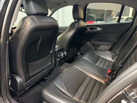 Alfa Romeo Giulia 2.1 Giulia Speciale TD Auto 4dr 13