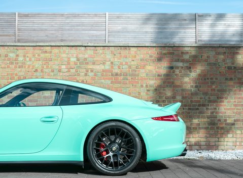 Porsche 911 (991) Carrera GTS 28