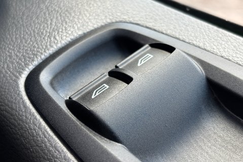 Ford Transit 500 Leader L4H3 170ps Panel Van - Air Con / Heated Seats 35