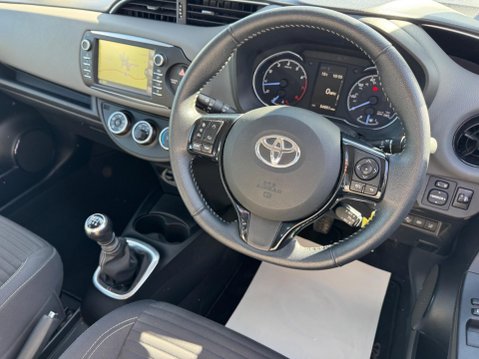 Toyota Yaris 1.5 VVT-i Icon Tech Euro 6 5dr 29
