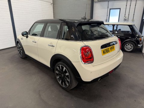 Mini Hatch 1.5 Cooper Auto 5dr 10