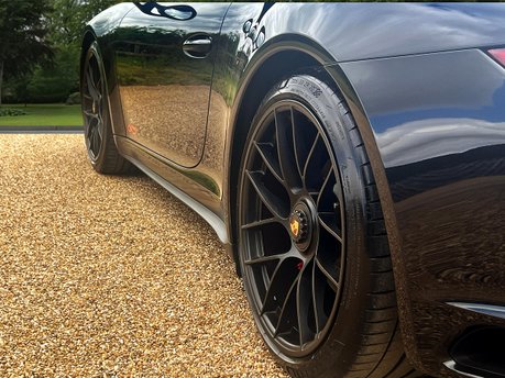 Porsche 911 CARRERA GTS PDK 21