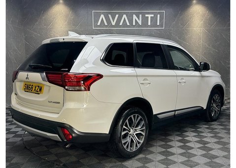 Mitsubishi Outlander 2.2 DI-D 3 SUV 5dr Diesel Manual 4WD Euro 6 (s/s) (147 ps) 8