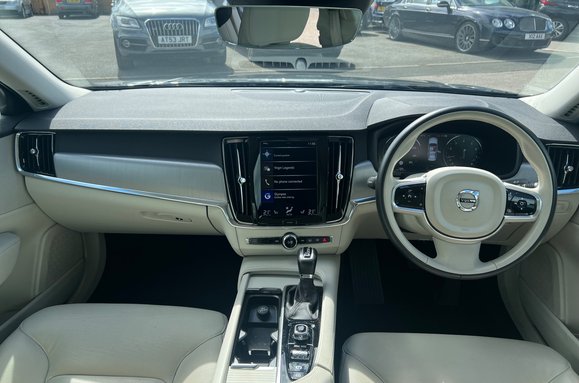 Volvo S90 2.0 T4 MOMENTUM PLUS AUTO 13