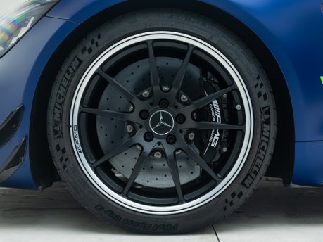 Mercedes-Benz AMG GT R PRO 