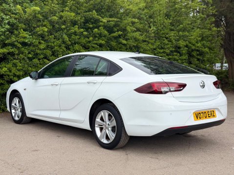Vauxhall Insignia 1.5 Turbo D SE Nav Grand Sport Euro 6 (s/s) 5dr 4