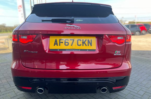 Jaguar F-Pace 3.0 V6 D300S AWD AUTO 14
