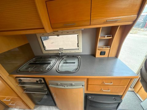 Elddis Crusader Cyclone Aurora 4 berth fixed bed 7