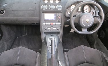 Lamborghini Gallardo LP 570-4 Performante Spyder 11