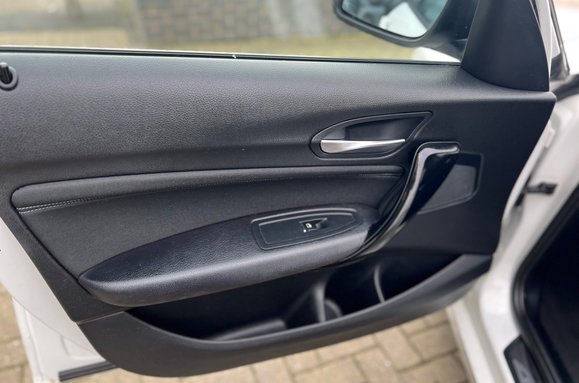 BMW 1 Series 116D SPORT 24