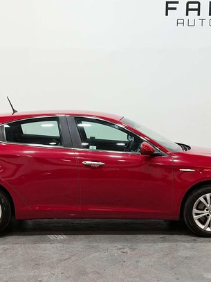 Alfa Romeo Giulietta 1.4 TB MultiAir Lusso Hatchback 5dr Petrol Manual Euro 5 (s/s) (170 bhp) 1