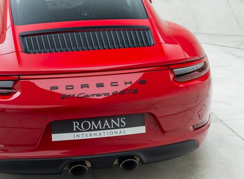 Porsche 911 Carrera 4 GTS (991.2) 29