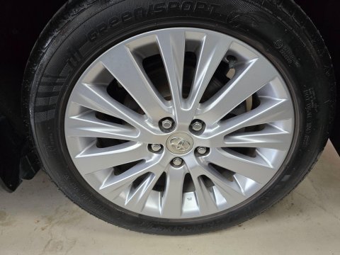 Toyota Vellfire 46