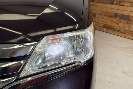 Nissan Serena 21