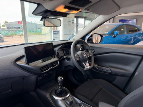 Nissan Juke 1.0 DIG-T Acenta Premium Euro 6 (s/s) 5dr 14