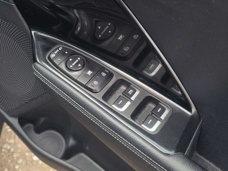 Kia Niro 1.6 GDi 2 SUV 5dr Petrol Hybrid DCT Euro 6 (s/s) (139 bhp) 44