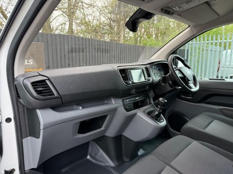 Vauxhall Vivaro L2H1 2900 DYNAMIC S/S 13