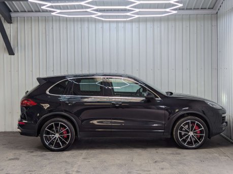 Porsche Cayenne 4.8 Cayenne V8 T Tiptronic S 4WD 5dr 17