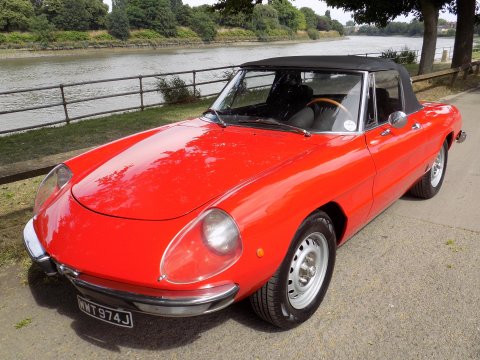 Alfa Romeo Spider 2000 Spider Veloce - LHD 9