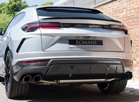 Lamborghini Urus 28