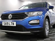 Volkswagen T-Roc SE TDI 28
