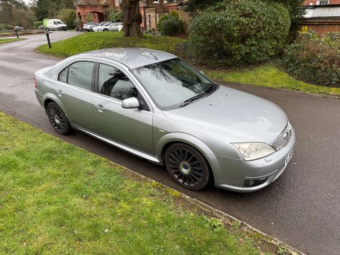 Ford Mondeo 3.0 Mondeo ST220 5dr 15