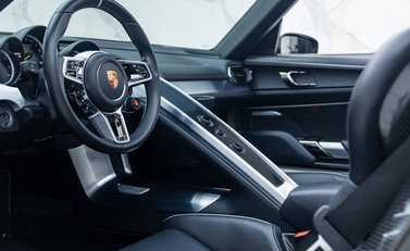 Porsche 918 Spyder 14