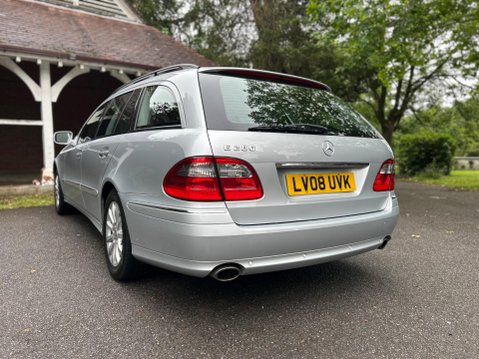 Mercedes-Benz E Class E280 ELEGANCE 16