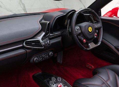 Ferrari 458 Spider 11