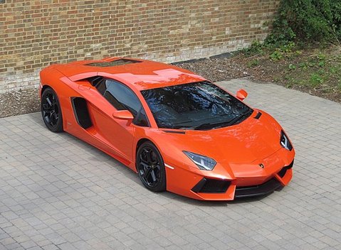 Lamborghini Aventador LP 700-4 13