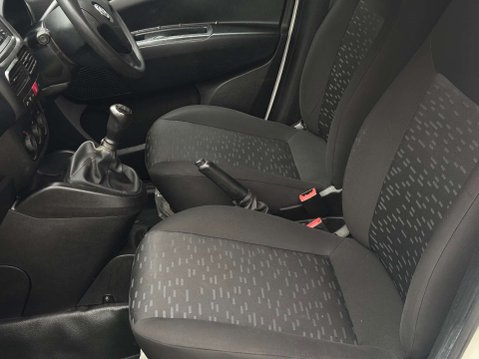Vauxhall Combo 1.2 Combo 2000 CDTi 25
