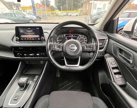 Nissan Qashqai 1.3 Qashqai Acenta Premium DiG-T MHEV CVT 5dr 19