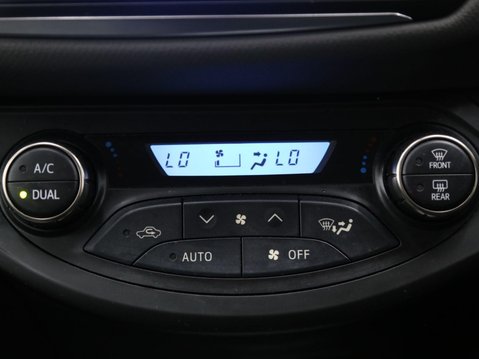 Toyota Yaris 1.5 VVT-h Icon E-CVT Euro 6 (s/s) 5dr 18
