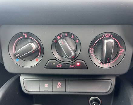 Audi A1 1.0 A1 Sport TFSI Semi-Auto 3dr 41