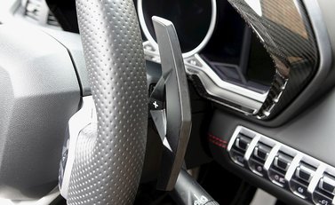 Lamborghini Aventador LP 700-4 Roadster 12