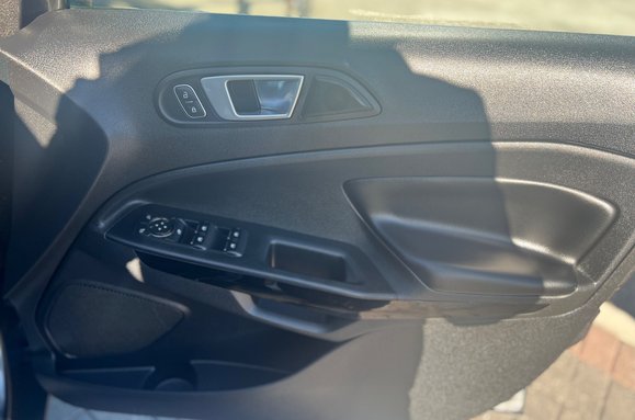 Ford Ecosport TITANIUM 19