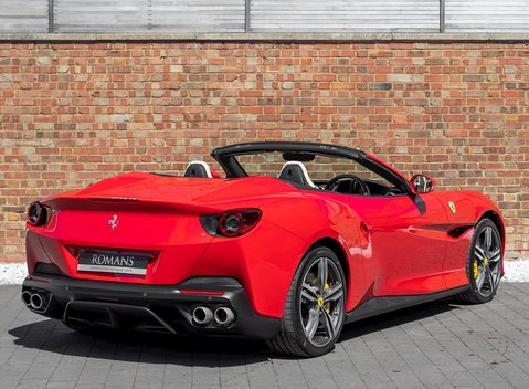 Ferrari Portofino 7
