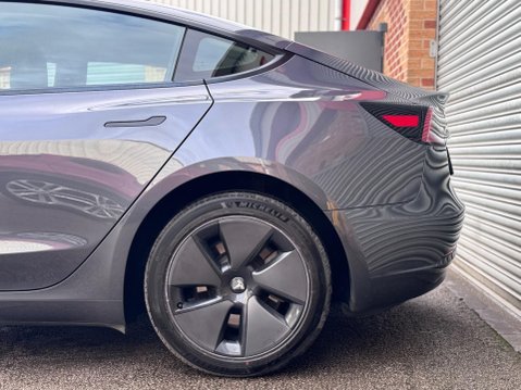 Tesla Model 3 (Dual Motor) Long Range Saloon 4dr Electric Auto 4WDE (346 ps) 16