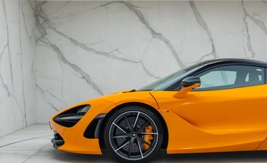 McLaren 720S 43